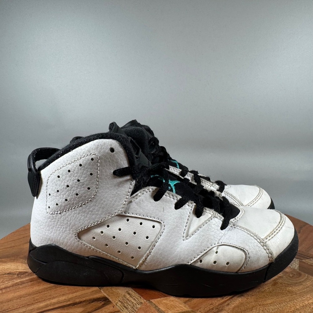 Jordan Air Jordan 6 Retro Kids White Ghost Green Hyper Jade 384666-122 Size 2Y